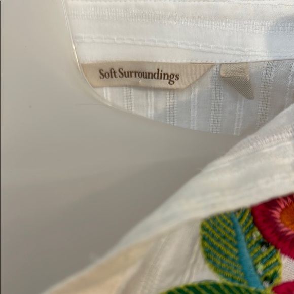 Soft Surroundings embroidered and beaded Blouse - Picture 2 of 14